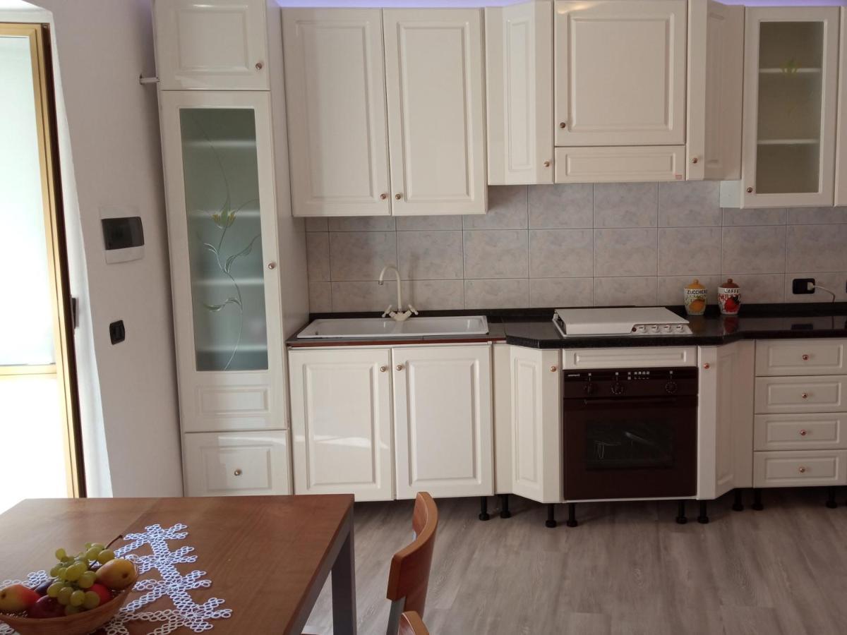 Appartement Entire flat, independent entrance, 20 mins to BGY - Bergamo Milan airport à Nembro Extérieur photo