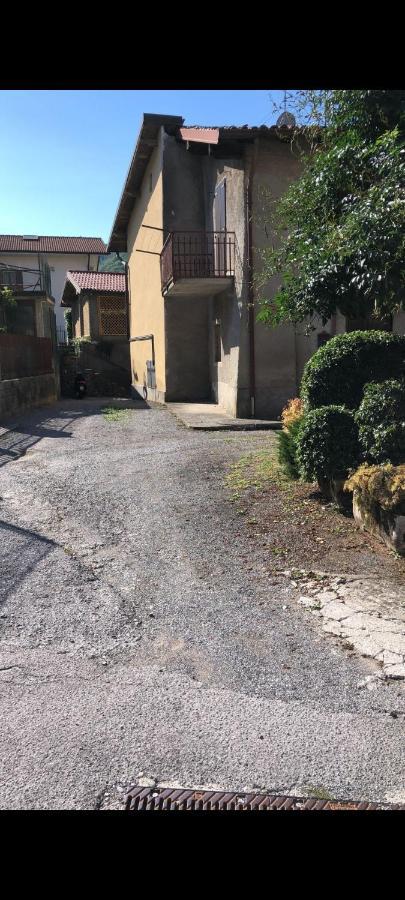 Appartement Entire flat, independent entrance, 20 mins to BGY - Bergamo Milan airport à Nembro Extérieur photo